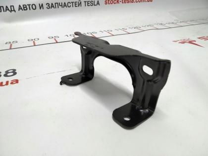 Rahmenhalterung der zweiten Reihe Tesla Modell 3 1097222-00-A