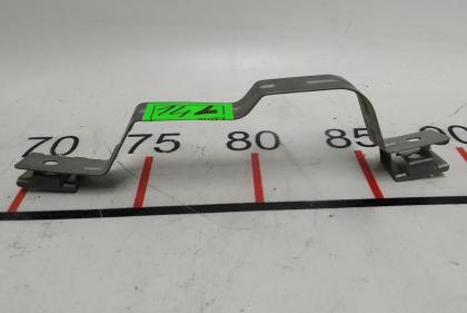 Kotflügelhalter vorne links Tesla Modell 3 1104540-00-B