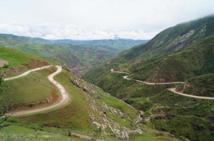Über die Mutter aller Hochgebirgsstraßen dem Pamir Highway M 41 bis an das Dac