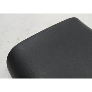 Dekorfolie Mittelkonsole hinten unten kleine Kratzer Tesla Modell 3 1108494-00