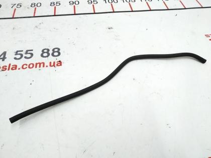 Tesla Modell 3 Waschwasserbehälter-Pumpenschlauch 1106290-00-A