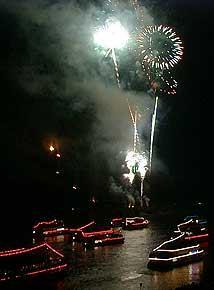 Samstag 2. August 2022 2 Feuerwerke Schiffrundfahrt Mittelrhein-Lichter