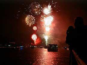 Samstag 23. August 2022 2 Feuerwerke Schiffrundfahrt Mittelrhein-Lichter