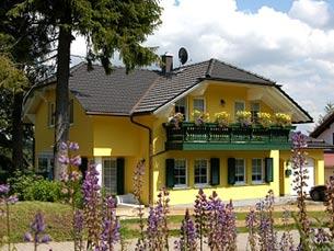 -Neu- Landhaus Nichtraucherferienwohnungen und Apartments