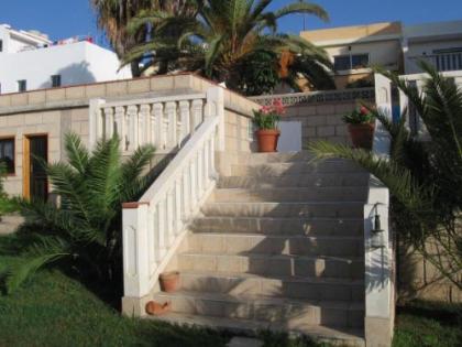 Teneriffa Grillplatz Garten Pool Appartments San Isidro