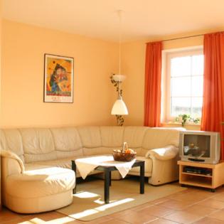 Ostsee-Ferienwohnung für 4 Pers. v. 14. 06. -21. 06. 08 frei-Euro 45 00/Tag incl. NK