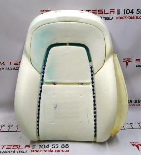 Schaumfüller für die Rückseite des Fahrersitzes mit Beschädigung Tesla Modell