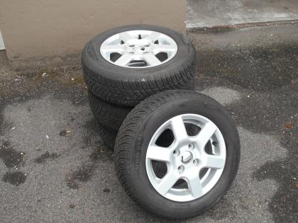 Sommerreifen auf Alufelgen VW / Seat / Skoda .