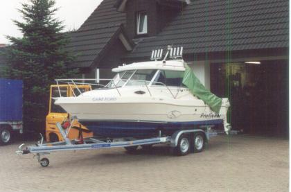 Kanadisches Rauwasserboot ideal für ambitionierte Angler