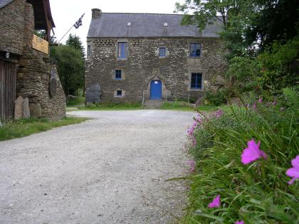 Vermietung ein schön Haus Landeleau Bretagne 24 Plätze