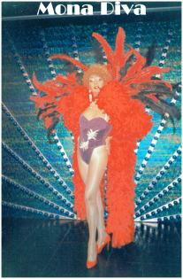 Travestie-Show Mona-Diva live