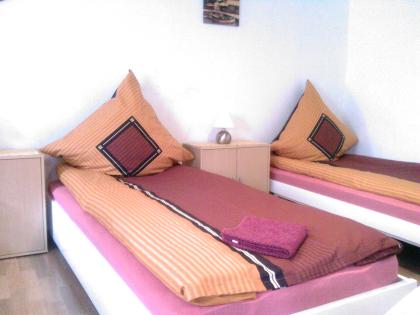 Monteurunterkunft ab 10 Euro Raum Frankfurt Tel. 0151 15662588