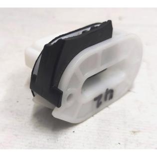 Rücksitzclip NIFCO 22431 beschädigtes Tesla Modell 3 1099583-00-C