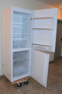 A Siemens KG33VV33 Kühl-Gefrierkombination mit 2 5 Monaten Restgarantie top ge