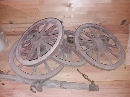 Antike Räder Holz