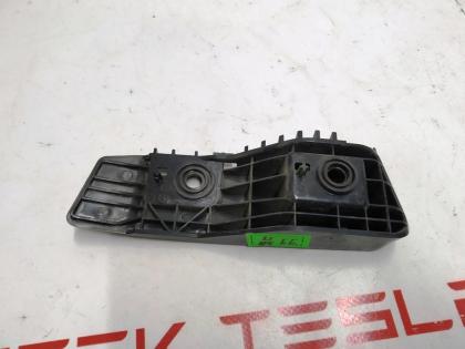 Befestigungsarm einer Laterne hinten rechts Tesla Modell 3 1083993-00-D