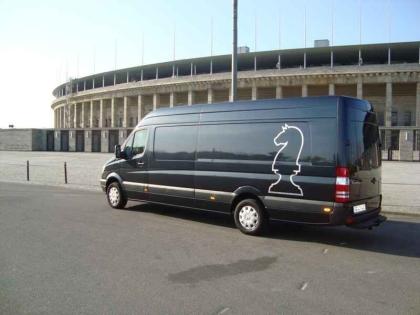 S P R I N G E R Transporte Umzüge Berlin EU- sowie bundesweit
