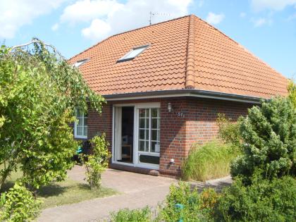 Ferienhaus im Nordseebad Hooksiel für 2-6 Personen - unter anderem im Mai und Ju