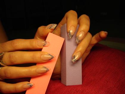 Ausbildung Schulung zur Nageldesignerin in Bruchsal Karlsruhe Pforzheim