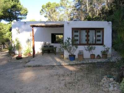 Biete kostenloses Haus auf Ibiza