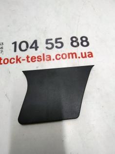 B-Säulenpolster außen links unten Kunststoff Tesla Modell 3 1100087-00-D