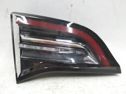 Lampe links innen USA Tesla Modell 3 1077401-00-G