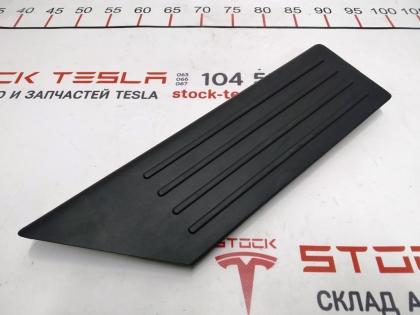 Tesla Model 3 Beinpolster 1086813-00-E