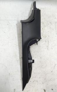Gepäckträger-Sicherheitsgurtabdeckung Rechts Tesla Modell 3 1086285-00-G
