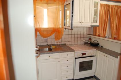 Schöne Wohnung mit Veranda mit Meerblick einige Schritte zum Strand Ag Georgio