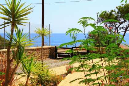Rhodes4vacation Ferienhaueser mit Pool und Meeblick im Sueden von Rhodos oder tr