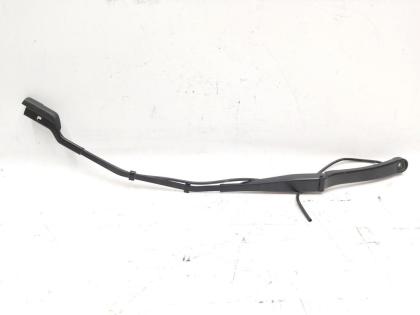 Wischerarm rechts mit Leitung und Düsenstock Tesla Modell 3 1076729-00-C