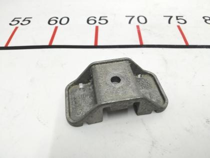 Halterung obere Befestigung Batterie Tesla Modell 3 1118599-00-B