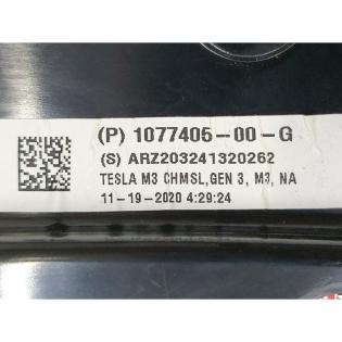 Tesla Model 3 Heckklappen-Bremslicht-Repeater 1077405-00-G