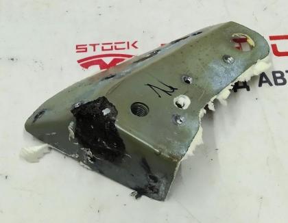 Viertel vorne links Batteriehalterung vorne links Tesla Modell 3 1073828-S0-B