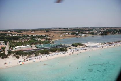 ITALIEN - APULIEN PORTO CESAREO Ferienresidenz am Meer Villa