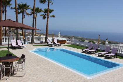 Schönes Ferienhaus im Süden von Teneriffa für 10 Personen Pool Meerblick SAT/