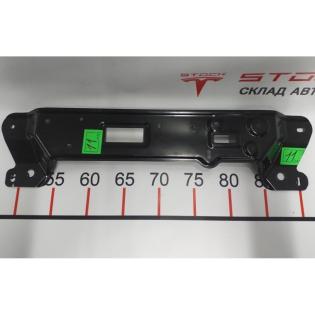 Tesla Model 3 1103760-00-C Radarhalterung Montageplatte