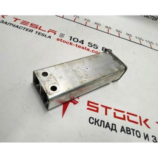 Glas-Hilfsrahmen vorne NEU nicht original Tesla Modell 3 Modell Y 1109193-00-C