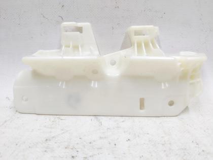 B-Säulenhalter oben links Tesla Modell 3 1103773-00-I