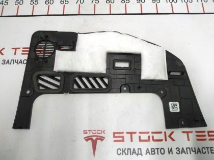 1100553-00-A Passagierbeinöffnungsplatte oberes Tesla-Modell 3 1100553-00-A