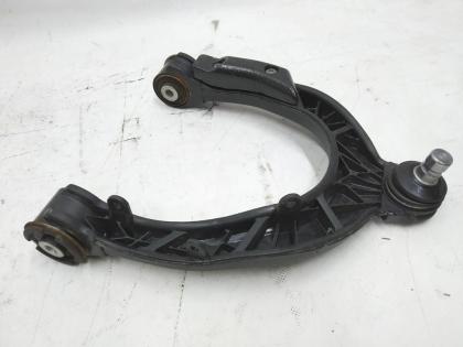 Rechter Oberarm Hufeisen RWD Tesla Modell 3 1044326-00-H