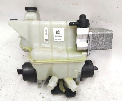 Kühlmittel-Ausgleichsbehälter-Baugruppe Tesla Modell 3 1097015-00-M