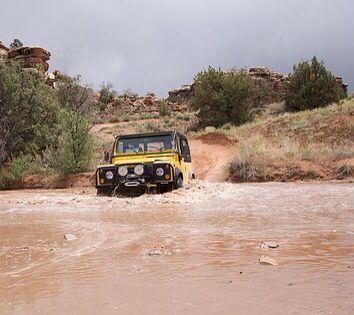 Die Region Antalya mit Quads und Landrover Defender in einer kleinen privaten G