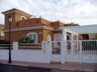 Poolterrasse mit Sonnenliegen Aussengrill VILLA EL HIERRO