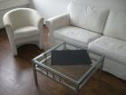 Sofa Sessel Glasstisch Kleidershrak